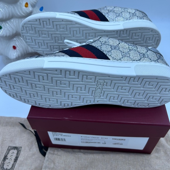 Men’s Gucci, Ace GG supreme sneakers with web stripe size 9 made in Italy - Picture 10 of 11